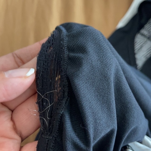 Lululemon Hotty Hot Short II *Long 4"
White Black / Black size 8 - Picture 2 of 6